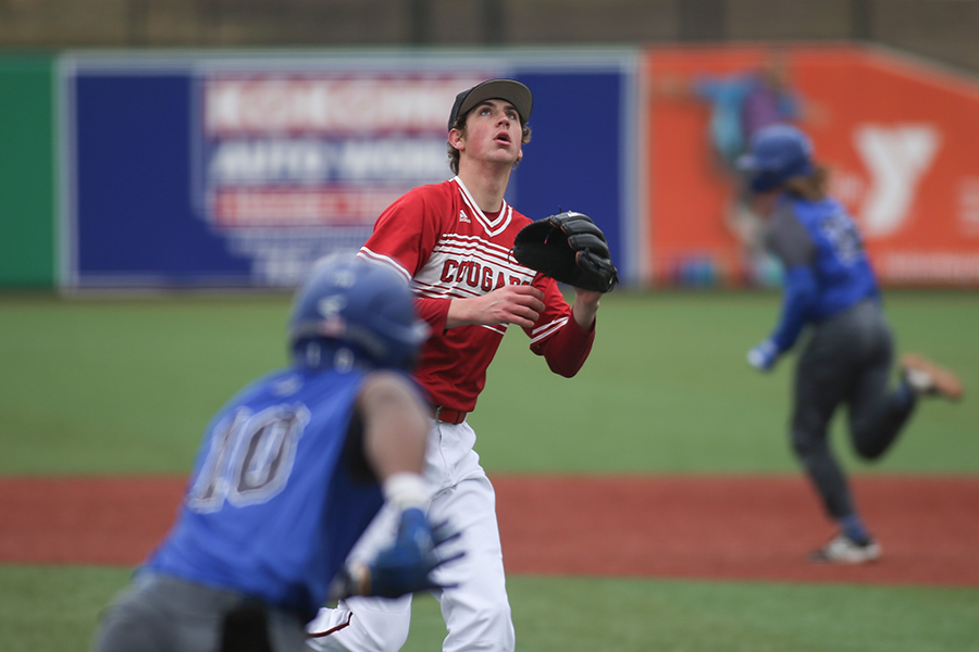 An IU Kokomo baseball player gets ready to make a play.