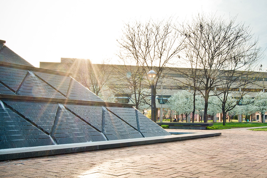 A view of the fountain outside of the IU Indianapolis Kelley building.