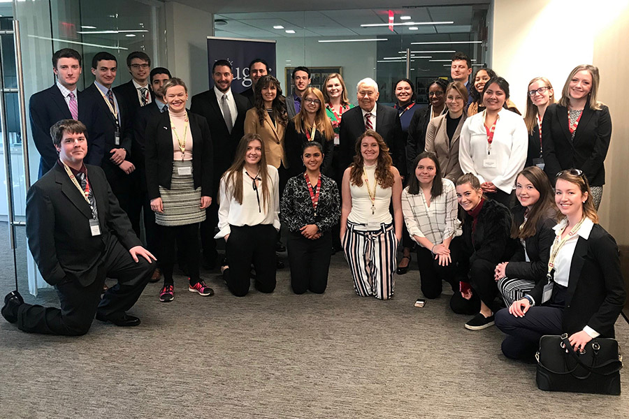 Senator Richard Lugar poses with DC Career Trek scholars